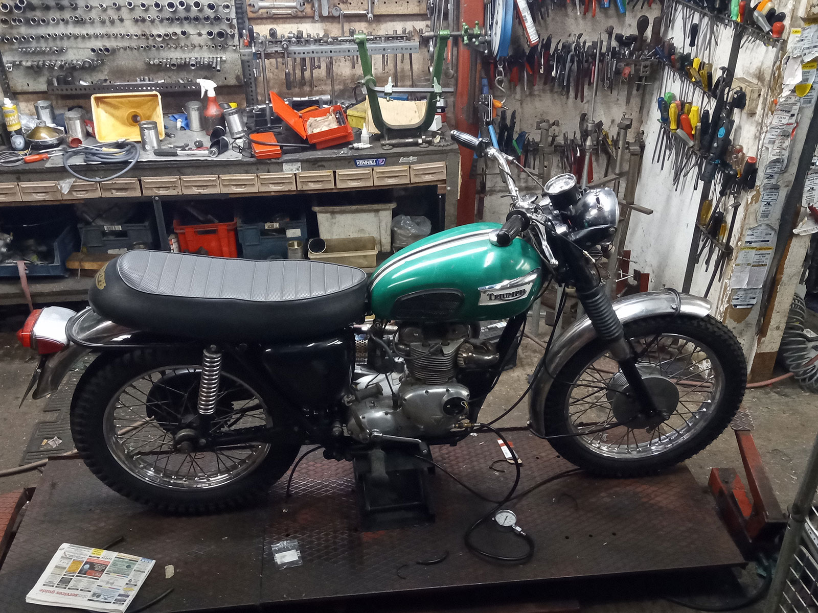 Triumph 500 gets fixed
